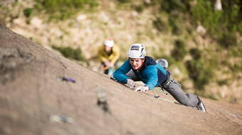 Routeninfos und Topos zum Klettergebiet Handegg – Stock findest du im Kletterführer «Schweiz extrem West Band 1» von edition filidor.