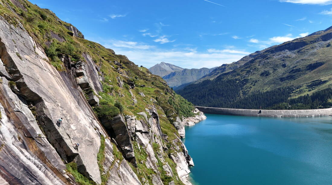 Routeninfos und Topos zum Klettergebiet «Zervreilasee» findest du im Kletterführer «Schweiz plaisir OST» von edition filidor.
