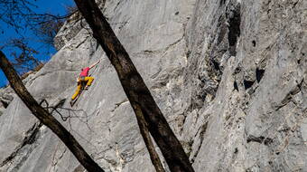 Routeninfos und Topos zum Klettergebiet «Zucco dell'Angelone» findest du im Kletterführer «extrem SUD» von edition filidor.