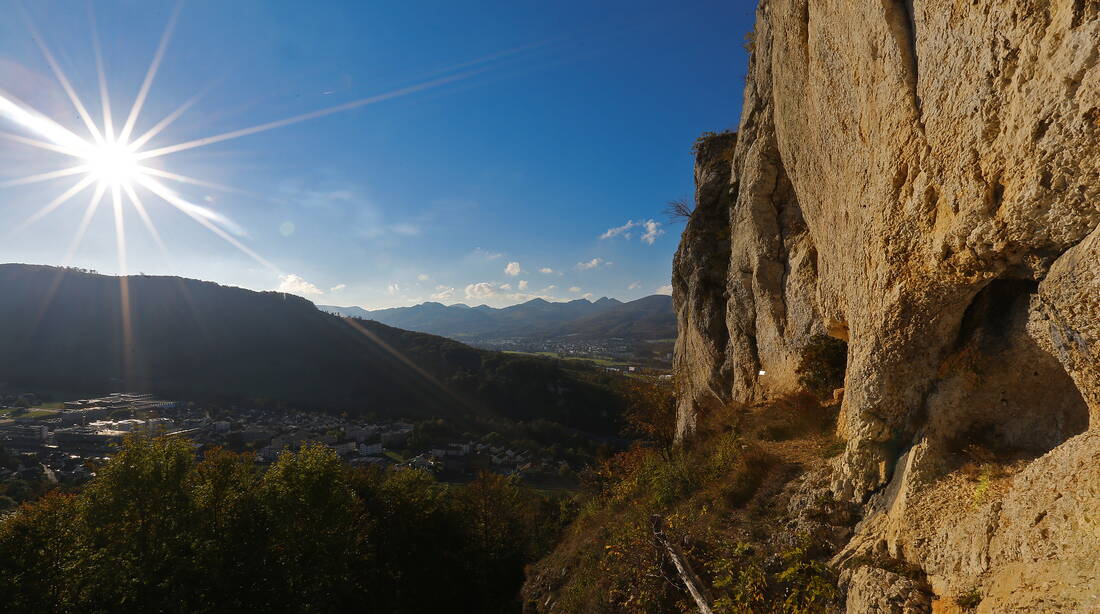 Routeninfos und Topos zum Klettergebiet «Säli» findest du im Kletterführer «Schweiz plaisir JURA 2017» von edition filidor.