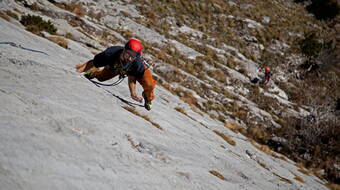 Routeninfos und Topos zum Klettergebiet «Wildhuser Schafberg» findest du im Kletterführer «Schweiz extrem OST» von edition filidor.