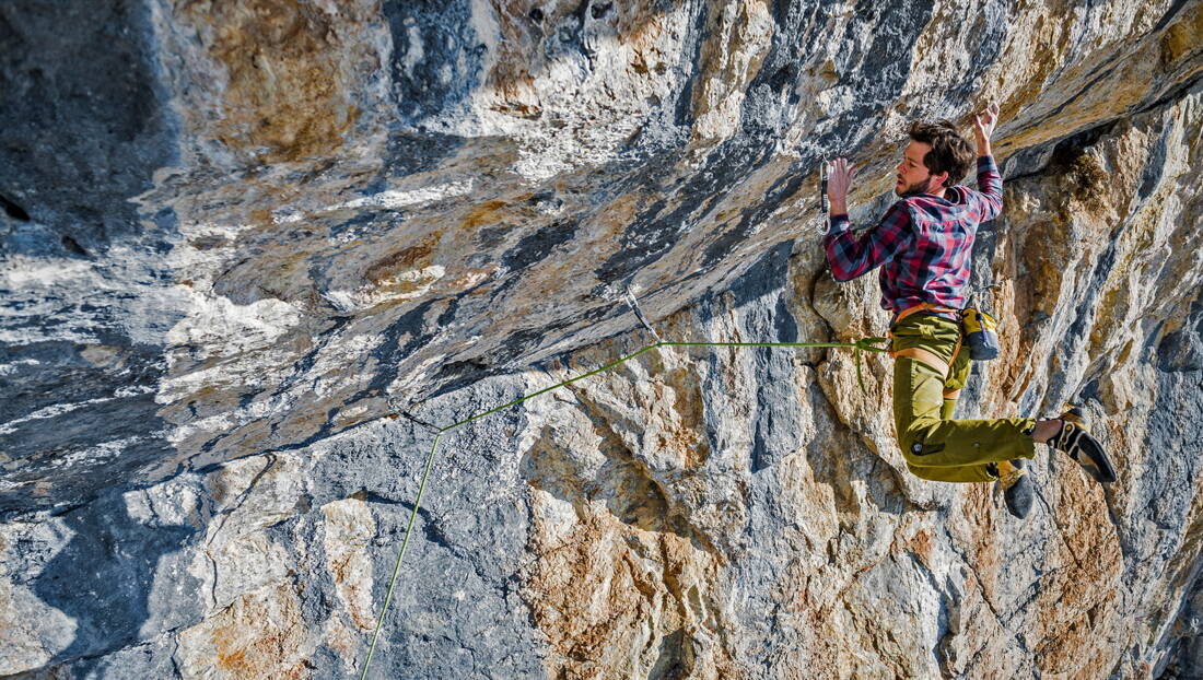 Routeninfos und Topos zum Klettergebiet «Ueschenen» findest du im Kletterführer «Schweiz plaisir West Band 1» von edition filidor.
