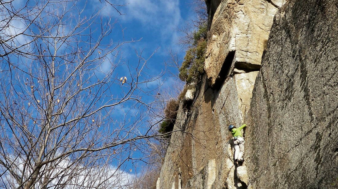 Routeninfos und Topos zum Klettergebiet «Malvaglia» findest du im Kletterführer «extrem SUD» von edition filidor.