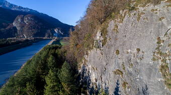 Routeninfos und Topos zum Klettergebiet «Balzers» findest du im Kletterführer «Schweiz plaisir OST» von edition filidor.