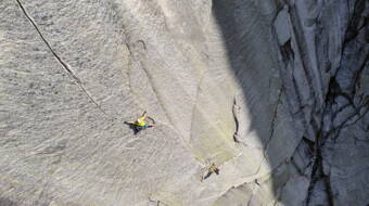 Routeninfos und Topos zum Klettergebiet «Gelmerfluh» findest du im Kletterführer «Schweiz Plaisir West Band 1» von edition filidor.