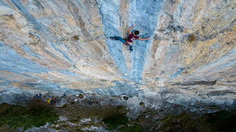 Routeninfos und Topos zum Klettergebiet «Schiltwald» findest du im Kletterführer «Schweiz extrem West Band 1» von edition filidor.