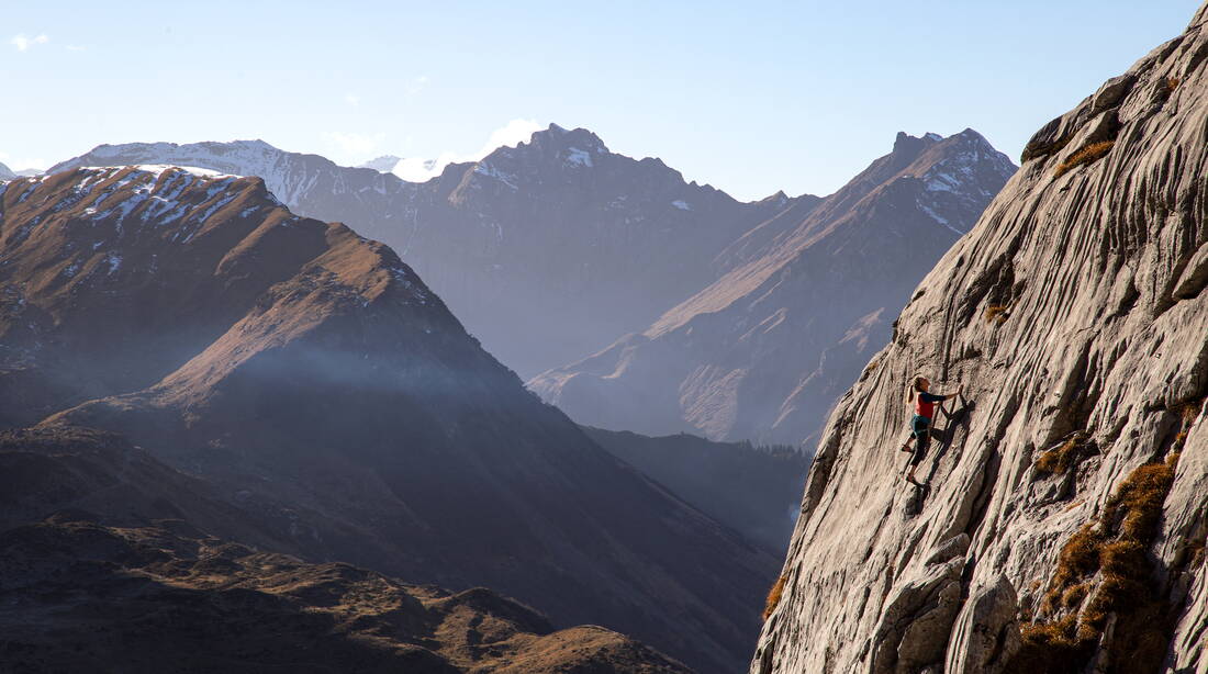 Routeninfos und Topos zum Klettergebiet «Klettergärten Klausen» findest du im Kletterführer «Schweiz plaisir OST» von edition filidor.