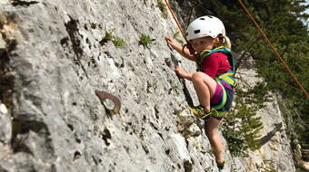 Routeninfos und Topos zum Klettergebiet «Loveresse» findest du im Kletterführer «Schweiz plaisir JURA» von edition filidor.