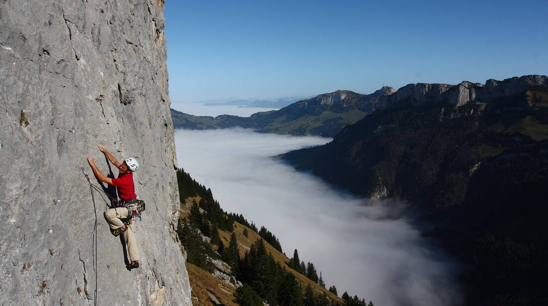 Routeninfos und Topos zum Klettergebiet «Äscher» findest du im Kletterführer «Schweiz plaisir OST» von edition filidor.