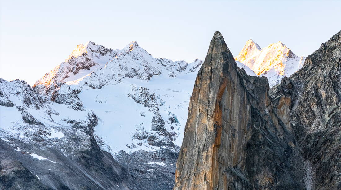 Routeninfos und Topos zum Klettergebiet «Petit Clocher du Portalet» findest du im Kletterführer «Schweiz extrem West Band 2» von edition filidor.