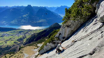 Routeninfos und Topos zum Klettergebiet «Mattstock» findest du im Kletterführer «Schweiz plaisir OST» von edition filidor.