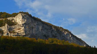 Routeninfos und Topos zum Klettergebiet «Klus – Balsthal» findest du im Kletterführer «Schweiz plaisir JURA 2017» von edition filidor.