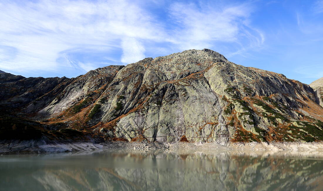 Routeninfos und Topos zum Klettergebiet «Räterichsbodensee» findest du im Kletterführer «Schweiz Plaisir West 2019» von edition filidor.