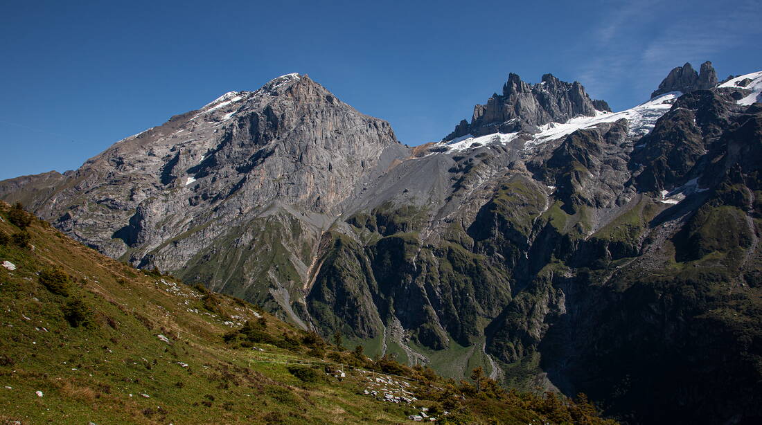 Routeninfos und Topos zum Klettergebiet «Schlossberg» findest du im Kletterführer «Schweiz extrem OST» von edition filidor.