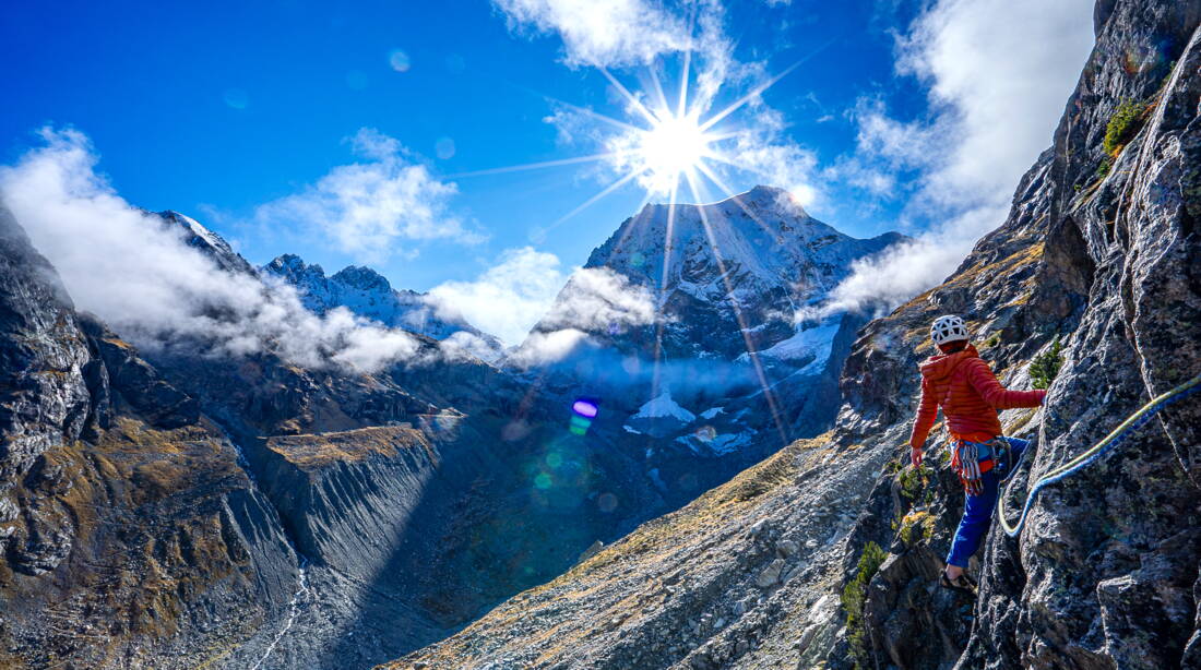 Routeninfos und Topos zum Klettergebiet «Serre de Vuibé» findest du im Kletterführer «Schweiz plaisir West Band 2» von edition filidor.