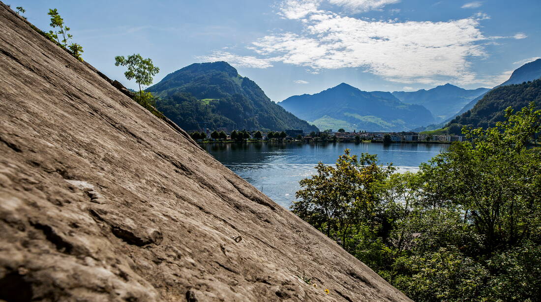 Routeninfos und Topos zum Klettergebiet «Rivella» findest du im Kletterführer «Schweiz plaisir OST» von edition filidor.