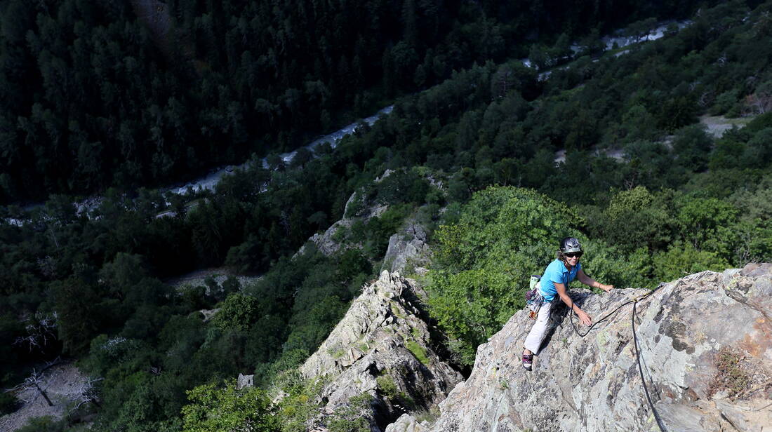 Routeninfos und Topos zum Klettergebiet «La Fory» findest du im Kletterführer «Schweiz Plaisir West 2019» von edition filidor.