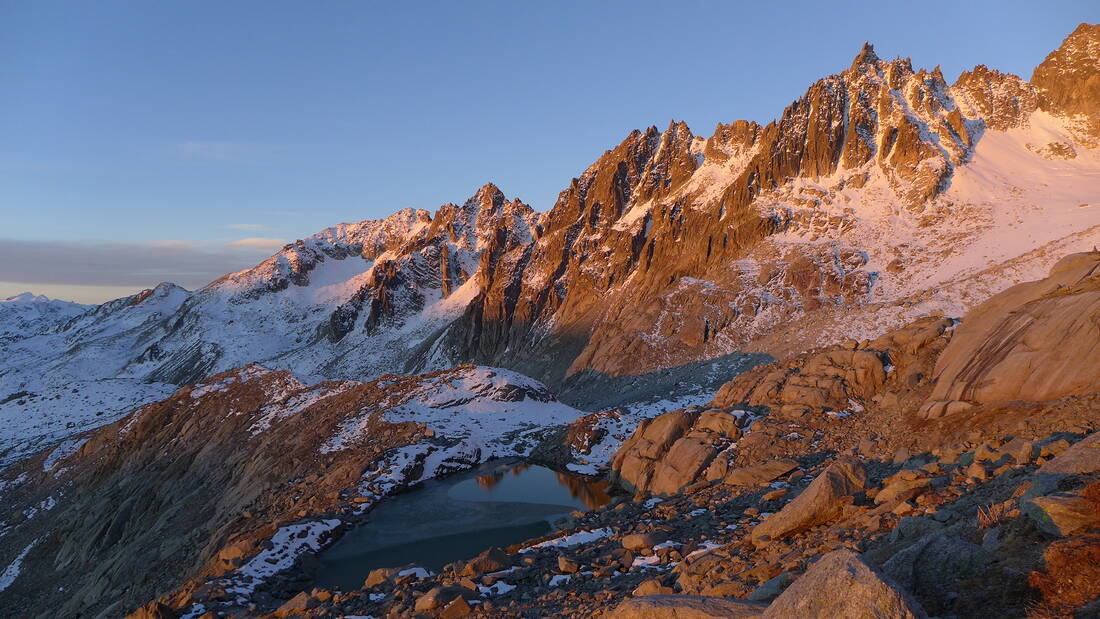 Routeninfos und Topos zum Klettergebiet «Gross Furkahorn» findest du im Kletterführer «Schweiz Plaisir West Band 1» von edition filidor.