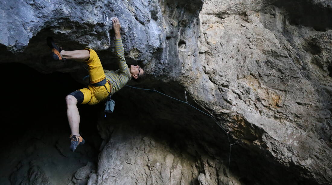 Routeninfos und Topos zum Klettergebiet «Gorges de Court» findest du im Kletterführer «Schweiz plaisir JURA 2017» von edition filidor.