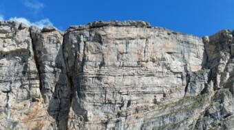 Routeninfos und Topos zum Klettergebiet «Le Sublage» findest du im Kletterführer «Schweiz extrem West Band 2» von edition filidor.