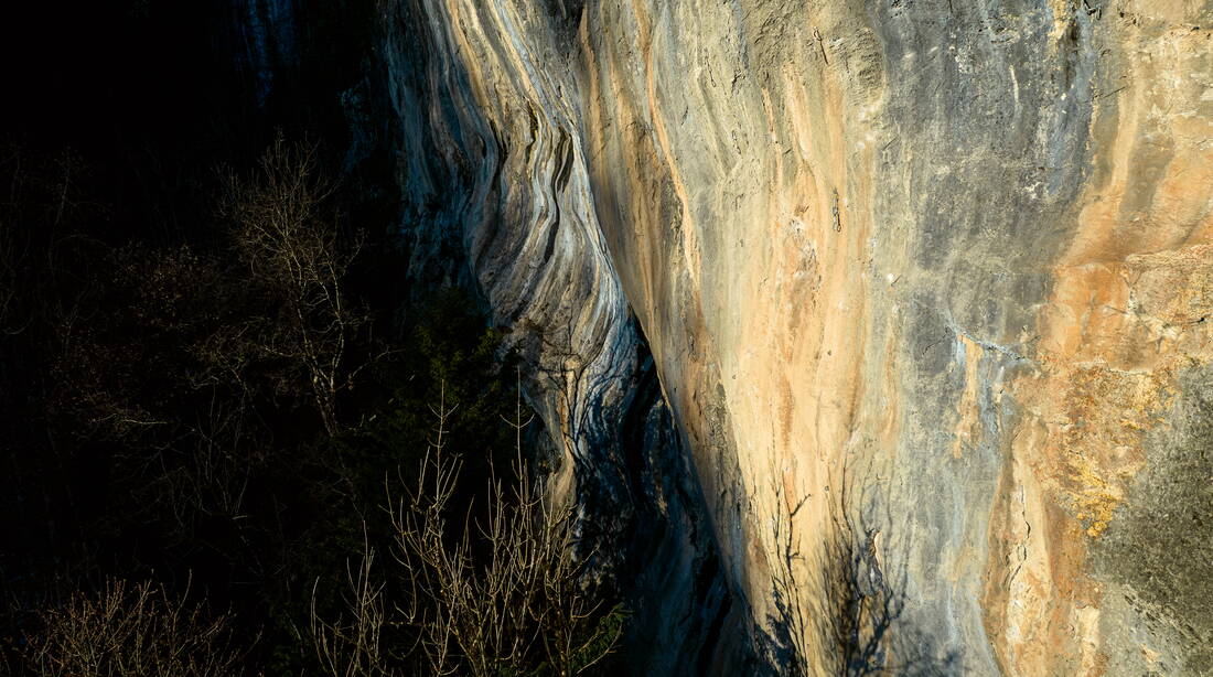Routeninfos und Topos zum Klettergebiet «Vionnaz» findest du im Kletterführer «Schweiz extrem West Band 1» von edition filidor.