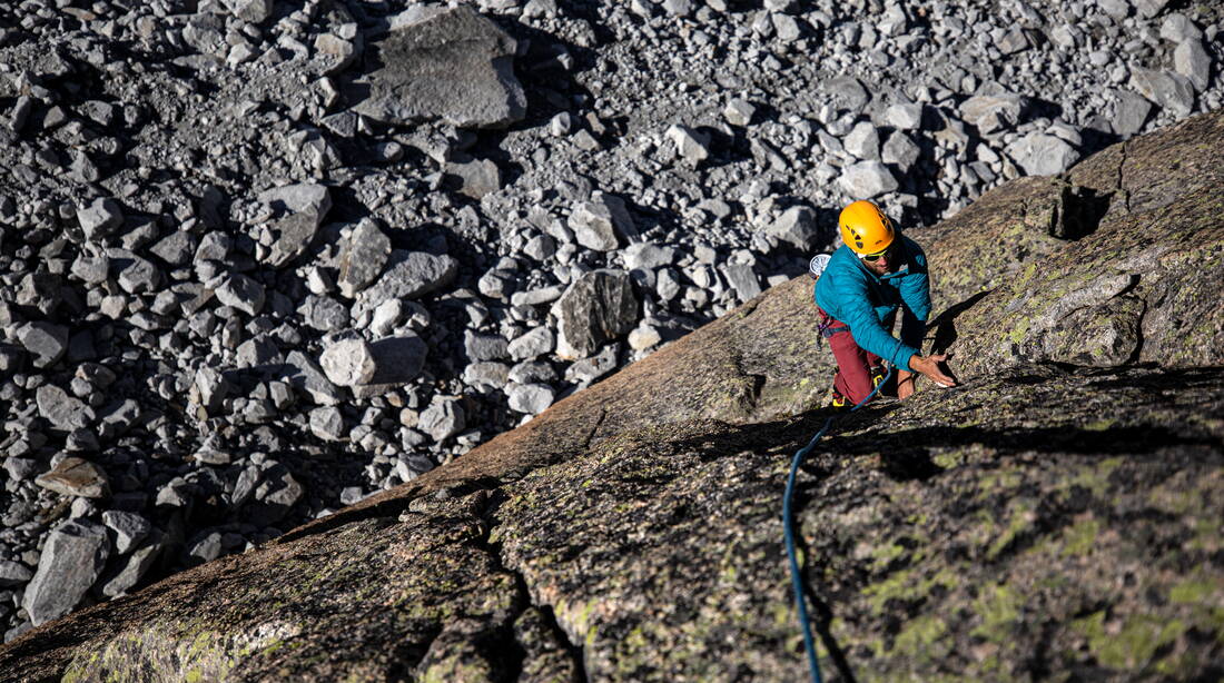 Routeninfos und Topos zum Klettergebiet «Feldschijen» findest du im Kletterführer «Schweiz plaisir OST» von edition filidor.